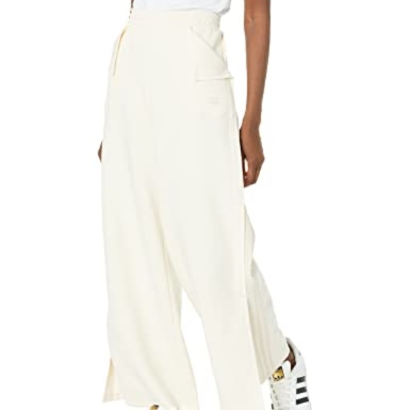 Brand New Adidas ADICOLOR CLEAN CLASSICS PANTS - Picture 10 of 16